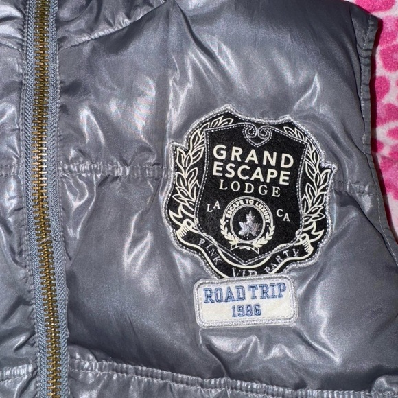 Victoria’s Secret PINK 2000s Grey Vest with Fur Detachable Hood Size Large 🎿🩷❄️ - Picture 4 of 8